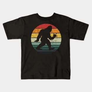 Bigfoot Hang Loose Sasquatch Yeti Retro Sunset Kids T-Shirt